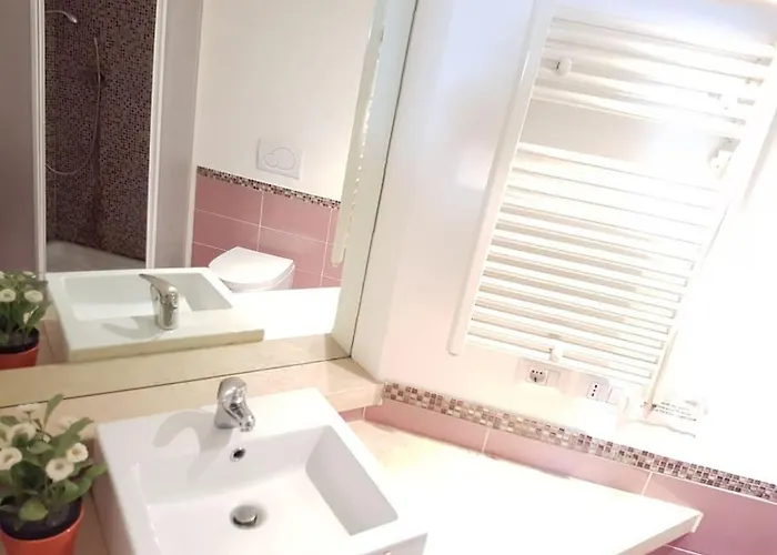 Apartment Stylish Loft - Colosseum 4 Min Walk -3 Beds -sleeps Up To 6 People
