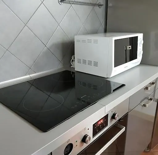 Stylish Loft - Colosseum 4 Min Walk -3 Beds -sleeps Up To 6 People Rom