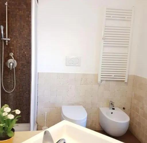 Apartment Stylish Loft - Colosseum 4 Min Walk -3 Beds -sleeps Up To 6 People