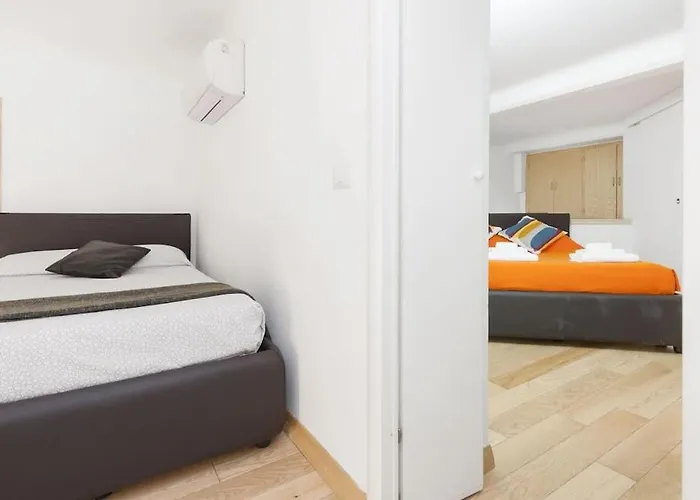 Stylish Loft - Colosseum 4 Min Walk -3 Beds -sleeps Up To 6 People